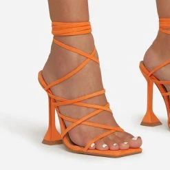 Solid Color Feminine Strappy Pyramid Heeled Sandals -Clothing-PrettyTina H22031674 OR 1