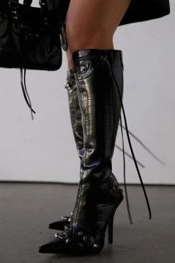 Rivet Design Rocking Pointed Toe Boots -Clothing-PrettyTina H22100901 B1 1 1eed48cd f653 4f5e ac28 9f8a6724efb5