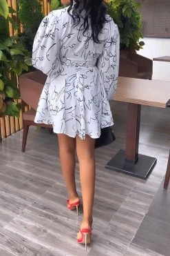 Graffiti Print Undeniable Deep V Neck Pant Suit -Clothing-PrettyTina H23050444 WH 3