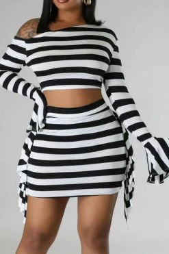 Striped Oblique Collar Hot Side Ruffle Skirt Suit